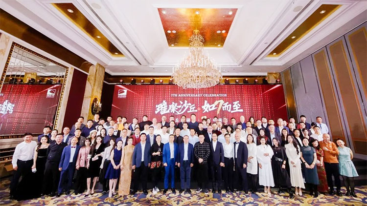 文章附图