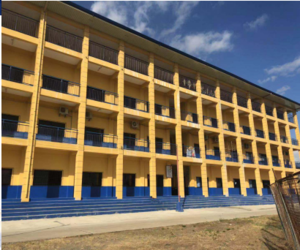 新艾西国立科技大学硕博班